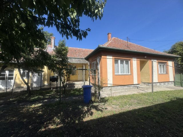 Eladó családi ház, Tiszanánán 19.9 M Ft, 3 szobás