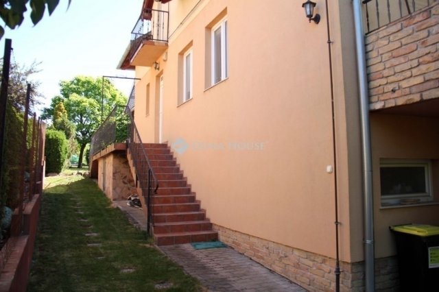 Eladó ikerház, Kistarcsán 129 M Ft, 4 szobás