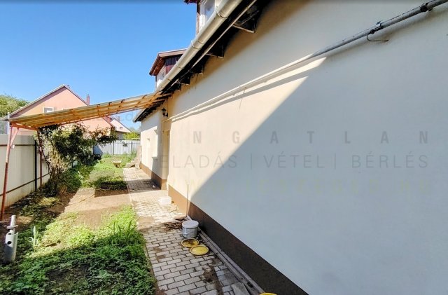 Eladó családi ház, Szegeden, Szérűskerti soron 67.9 M Ft