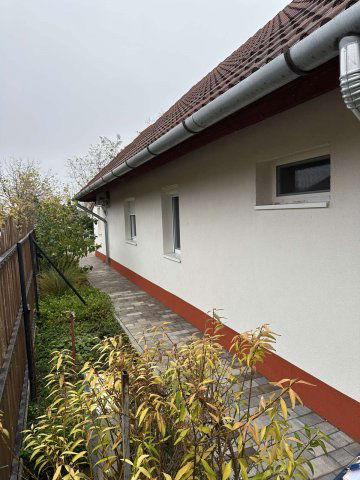 Kiadó családi ház, albérlet, Várpalotán 300 E Ft / hó