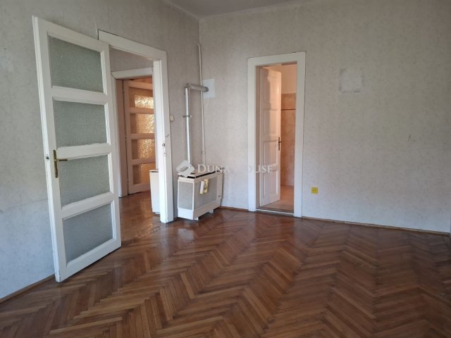 Eladó téglalakás, Budapesten, III. kerületben 102 M Ft, 3 szobás