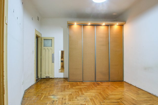 Eladó téglalakás, Budapesten, IX. kerületben, Lónyay utcában