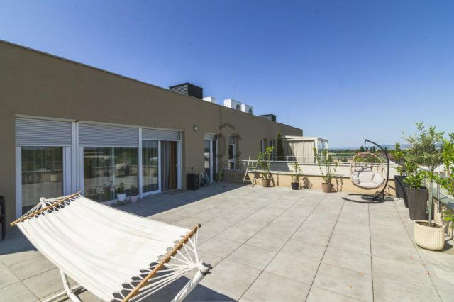 Eladó téglalakás, Budapesten, XVII. kerületben 145 M Ft