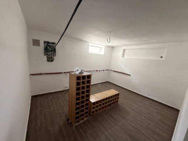 Eladó családi ház, Kalocsán 85 M Ft, 5 szobás