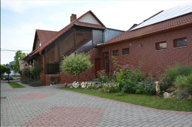 Eladó ipari ingatlan, Hajdúnánáson 250 M Ft