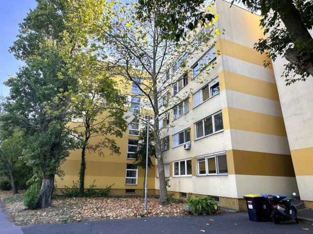 Eladó panellakás, Budapesten, XIV. kerületben 42.9 M Ft, 1 szobás