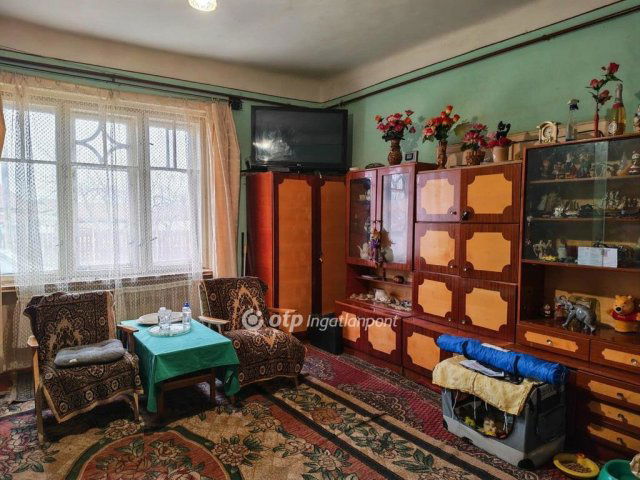 Eladó családi ház, Pocsajon 8.5 M Ft, 2 szobás