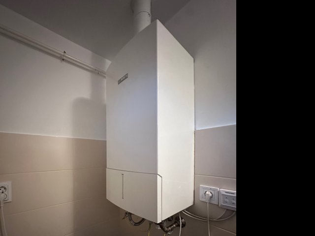 Eladó családi ház, Sándorfalván 90 M Ft, 1+2 szobás