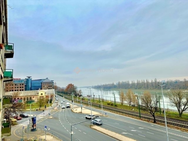 Eladó téglalakás, Budapesten, II. kerületben 115 M Ft, 3 szobás