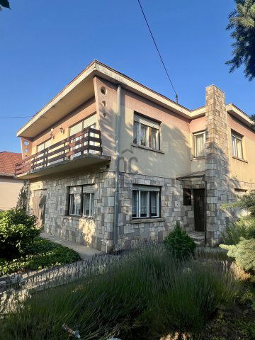 Eladó családi ház, Pilisen 165 M Ft, 5 szobás