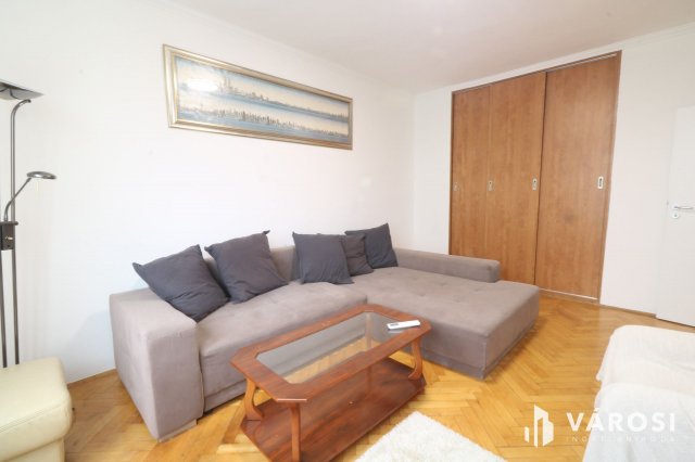 Kiadó téglalakás, albérlet, Szegeden 180 E Ft / hó, 2 szobás