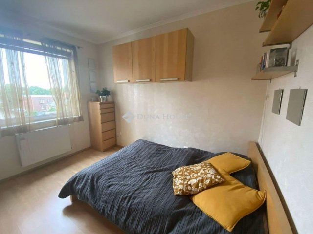 Eladó téglalakás, Budapesten, XV. kerületben 86 M Ft, 3 szobás