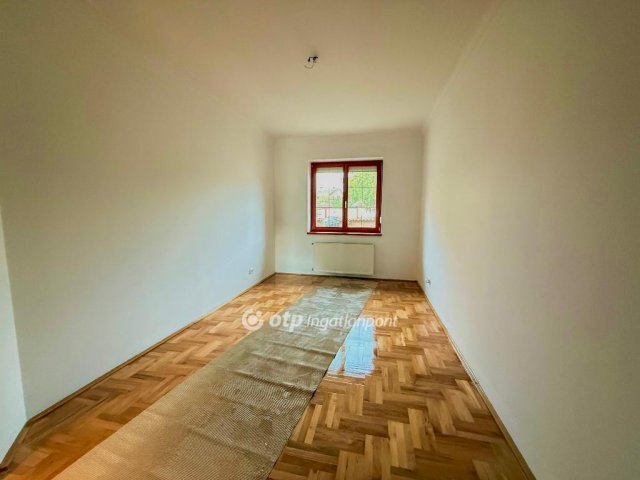 Eladó téglalakás, Budapesten, XXI. kerületben 127.99 M Ft