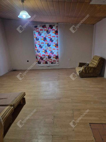 Eladó nyaraló, Monorierdőn 16 M Ft, 1 szobás