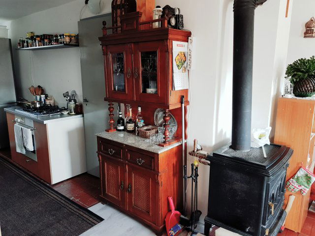 Kiadó családi ház, albérlet, Felsőörsön 250 E Ft / hó