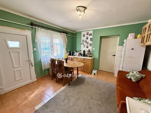Eladó családi ház, Kemecsén 19.9 M Ft, 2 szobás
