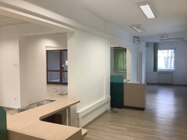 Kiadó iroda, Békéscsabán, Gyóni Géza utcában 1400 E Ft / hó