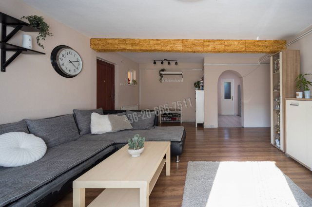 Eladó téglalakás, Gyálon 98.9 M Ft, 5 szobás