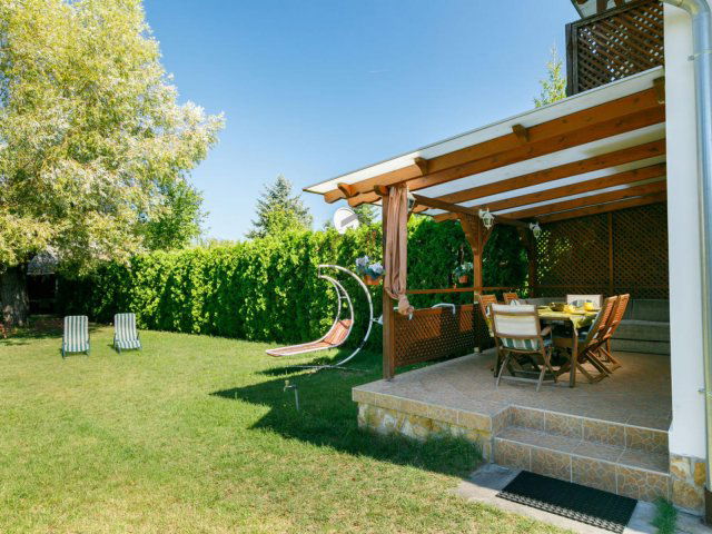 Kiadó nyaraló, Zamárdiban 230 E Ft / hó, 4 szobás