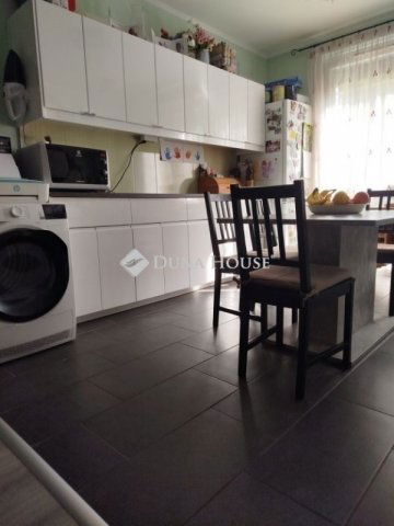 Eladó panellakás, Budapesten, XV. kerületben 77 M Ft, 4 szobás