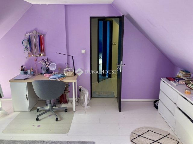 Eladó családi ház, Érden 179 M Ft, 6 szobás