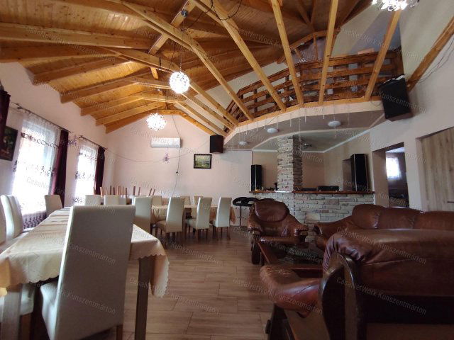 Eladó hotel, Cserkeszőlőn 185 M Ft, 5 szobás