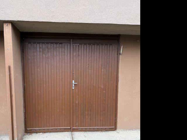 Kiadó garázs, Nyíregyházán, Korányi Frigyes utcában