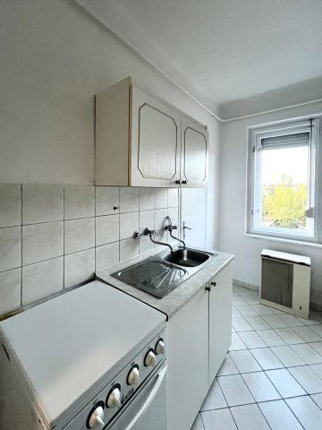 Eladó téglalakás, Miskolcon 26 M Ft, 1+2 szobás