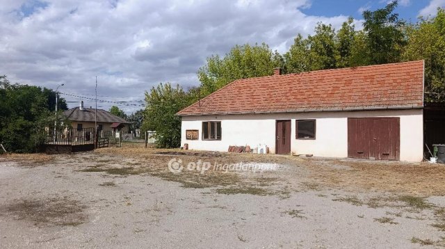Eladó ipari ingatlan, Tóalmáson 34.9 M Ft / költözzbe.hu