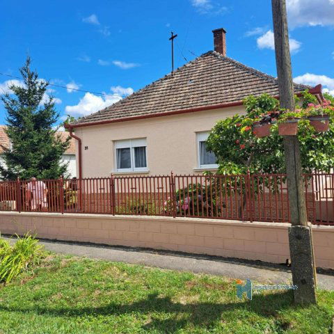 Eladó családi ház, Szalapán 48 M Ft, 3 szobás