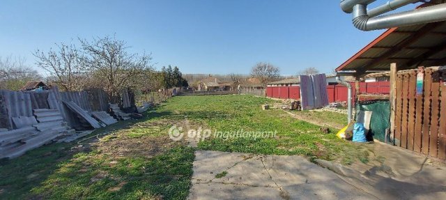 Eladó családi ház, Kunszentmártonban 15.5 M Ft, 2+1 szobás