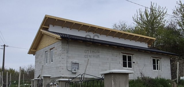 Eladó családi ház, Enyingen 45.9 M Ft, 3 szobás