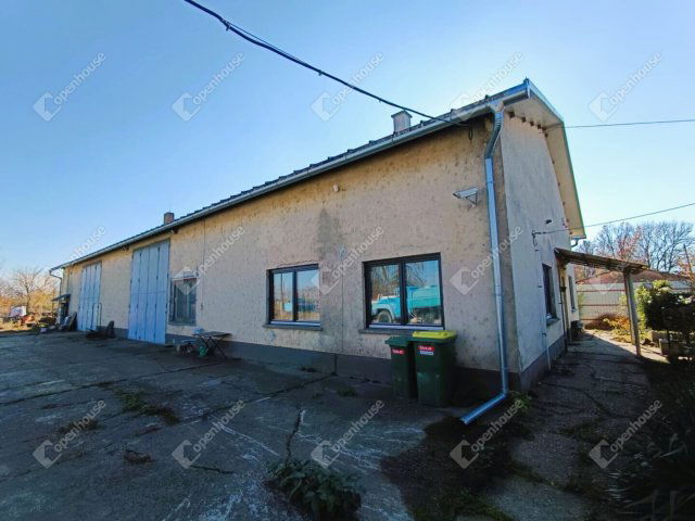 Eladó ipari ingatlan, Hódmezővásárhelyen 114.99 M Ft