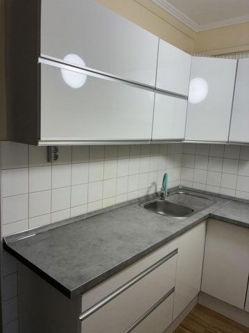 Eladó panellakás, Tatabányán 29.9 M Ft, 1 szobás