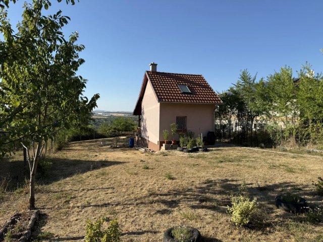 Eladó családi ház, Biatorbágyon 46.9 M Ft, 1 szobás