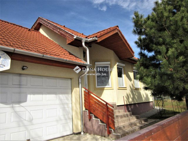 Eladó családi ház, Gödöllőn 169 M Ft, 2+5 szobás