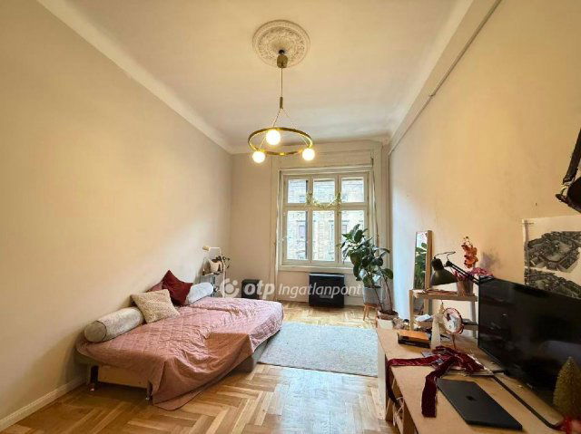 Eladó téglalakás, Budapesten, VIII. kerületben 73.5 M Ft