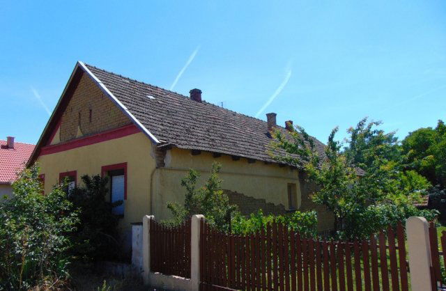 Eladó családi ház, Mérken, Béke utcában 4.11 M Ft, 1+1 szobás