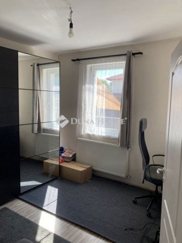 Eladó ikerház, Szigetszentmiklóson 74.9 M Ft, 4 szobás