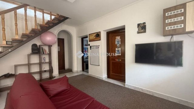 Eladó családi ház, Bükön 87.5 M Ft, 7 szobás