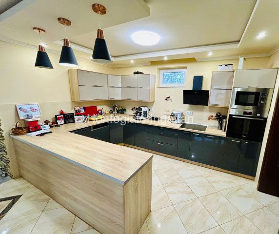 Eladó családi ház, Nyíregyházán 88.5 M Ft, 4 szobás