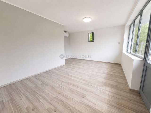 Eladó téglalakás, Sülysápon 44.9 M Ft, 2 szobás
