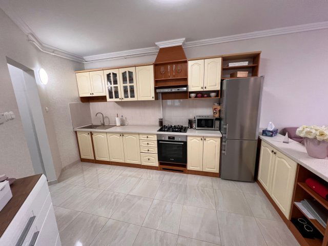 Eladó téglalakás, Nyíregyházán 57.9 M Ft, 3 szobás