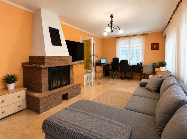 Eladó családi ház, Cegléden 89.9 M Ft, 5 szobás