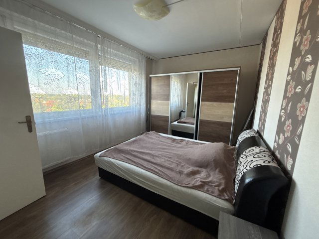 Eladó panellakás, Debrecenben, Görgey utcában 66.9 M Ft