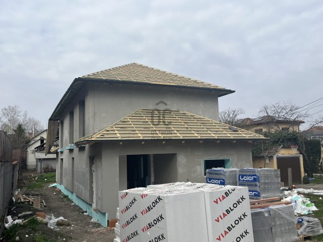 Eladó családi ház, Budapesten, XVI. kerületben 255 M Ft