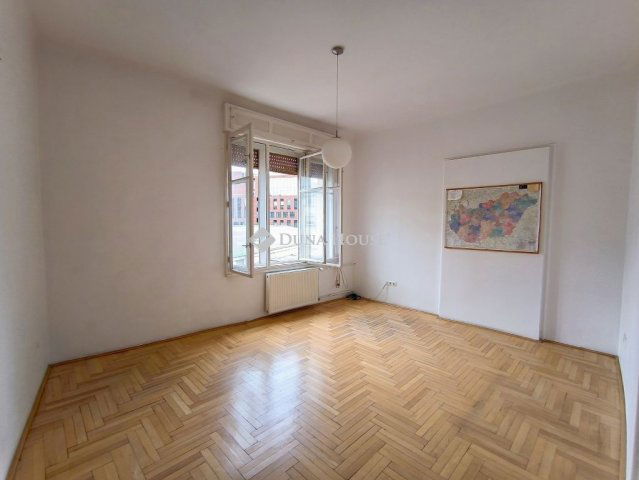 Eladó téglalakás, Budapesten, VIII. kerületben 101 M Ft