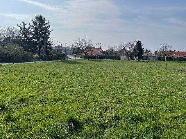 Eladó telek, Keszthelyen 250 M Ft / költözzbe.hu