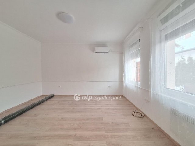 Eladó téglalakás, Budapesten, IV. kerületben 42.5 M Ft, 1 szobás