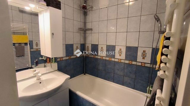 Eladó téglalakás, Budapesten, X. kerületben 102.5 M Ft, 4 szobás